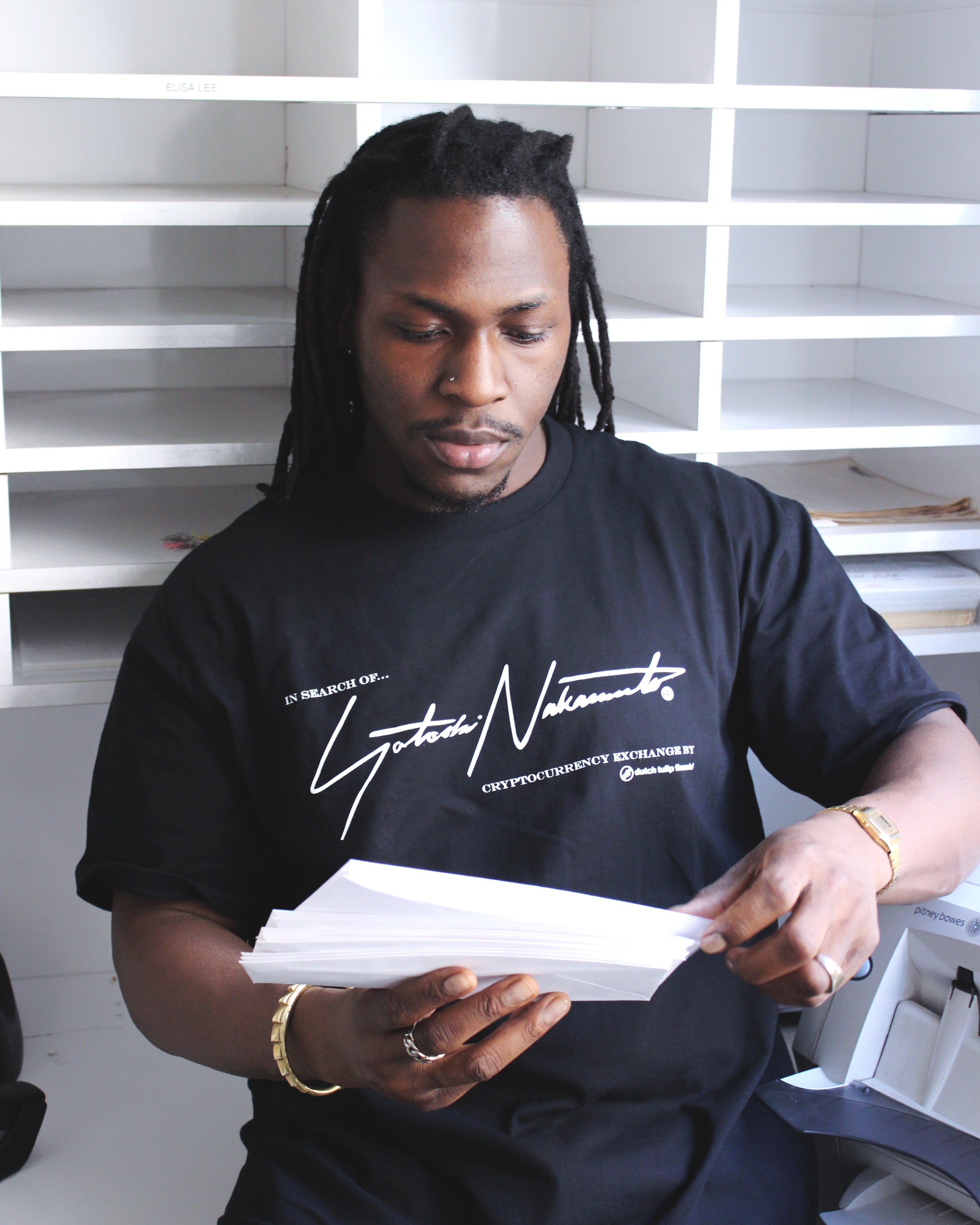 トップス Satoshi Nakamura Amazon.com: SATOSHI NAKAMOTO ORIGINAL Long Sleeve T-Shirt